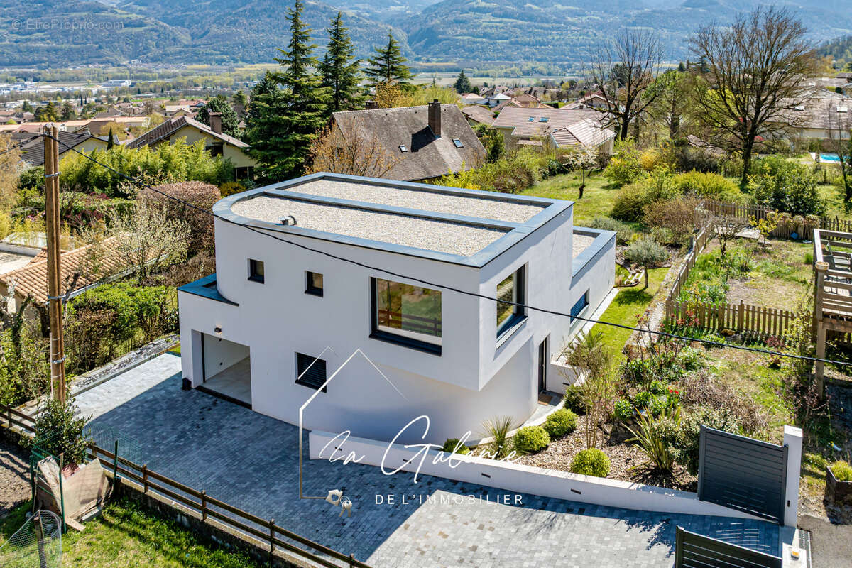 Maison à BERNIN