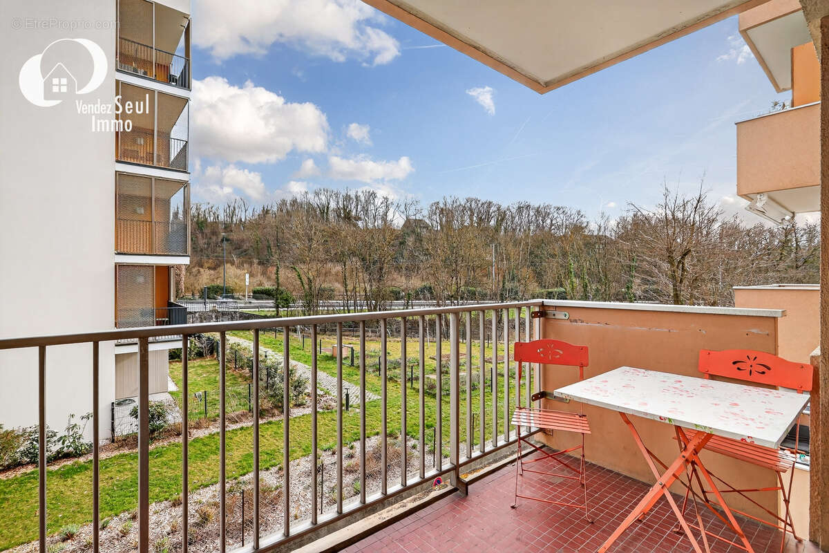 Appartement à SAINT-JULIEN-EN-GENEVOIS