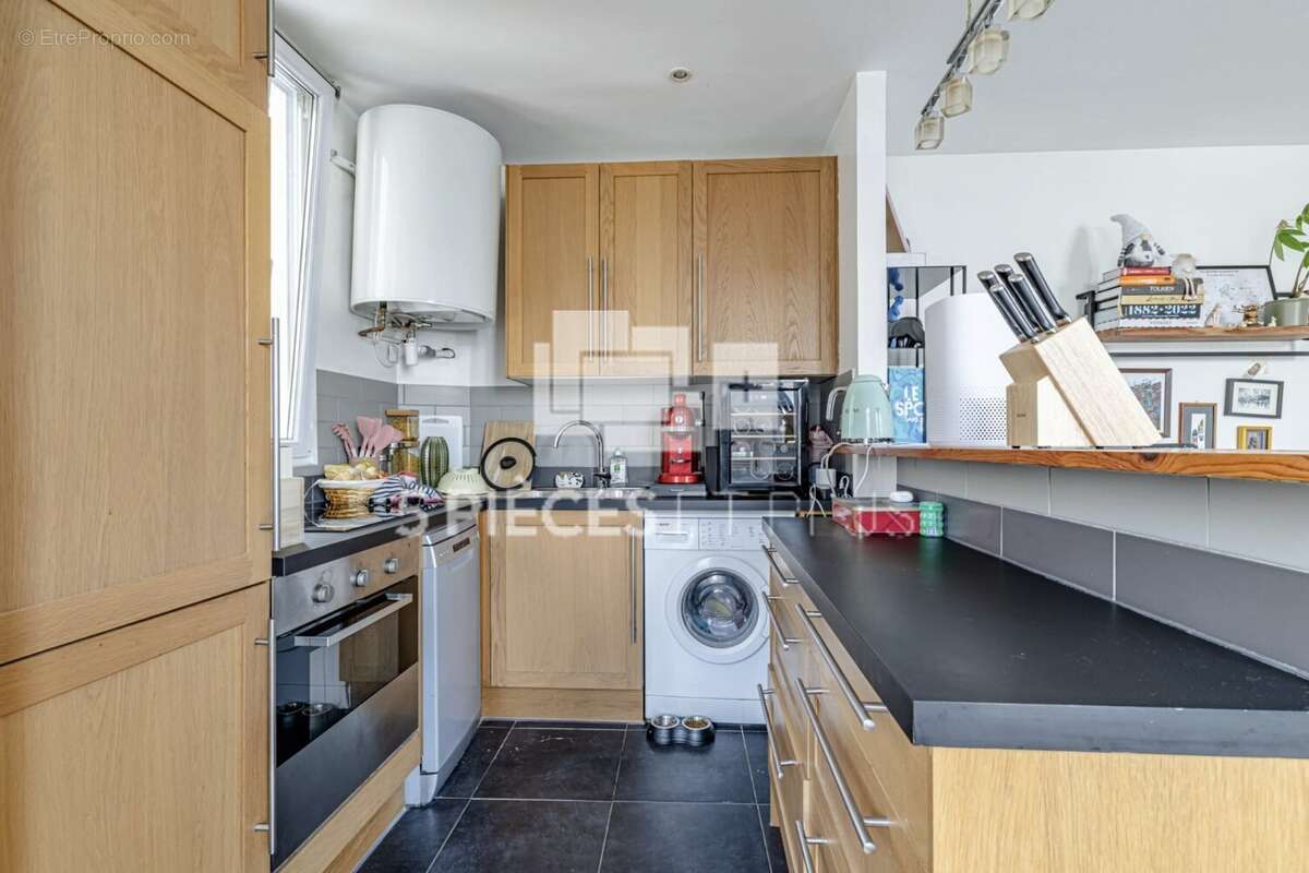 Appartement à LEVALLOIS-PERRET