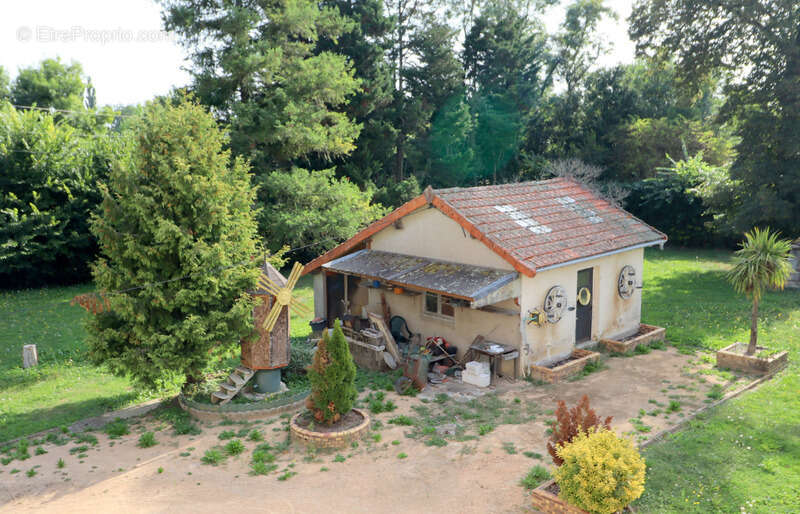 Moulin au cœur de la Bresse avec accès privé à la rivière - 585 m² sur 8553 m² de terrain - photo 6
