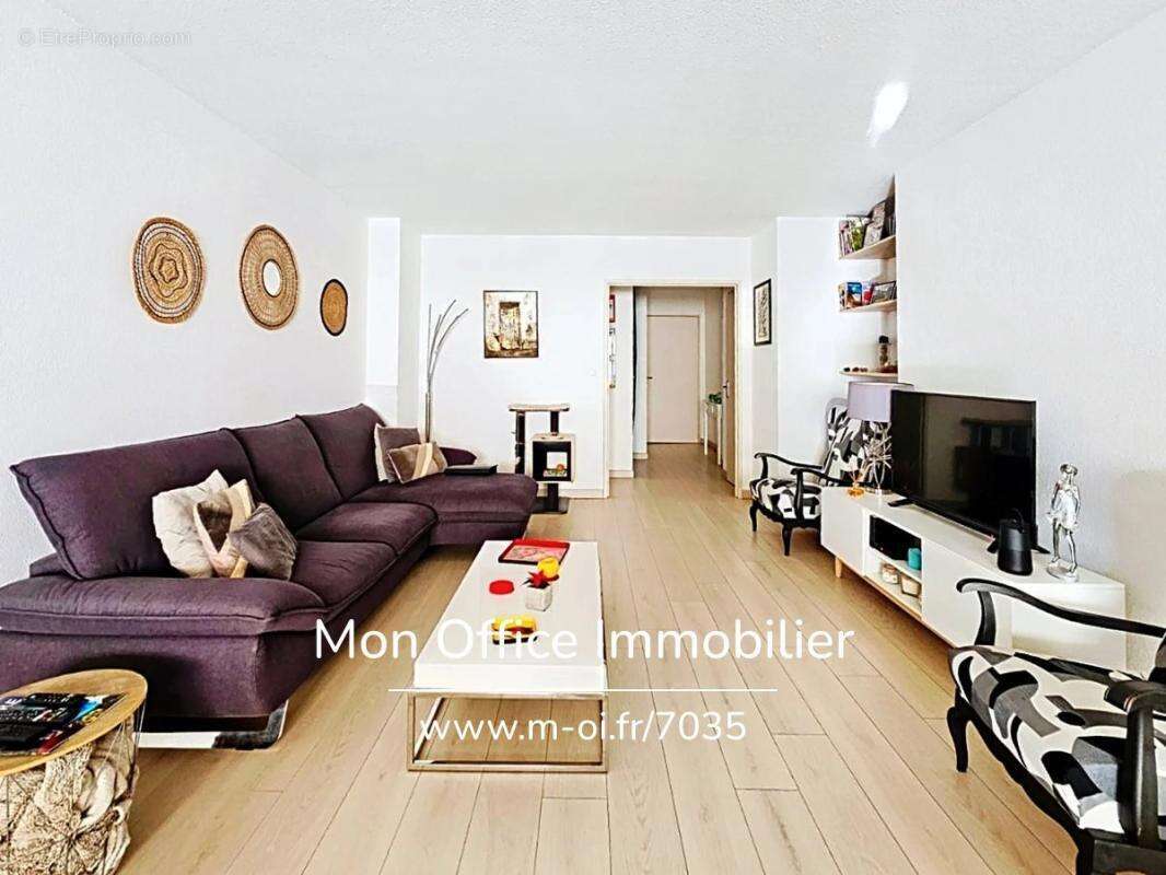 Référence : 7035-les - appartement t4 rénové proche centre à cavalaire sur mer - photo 2
