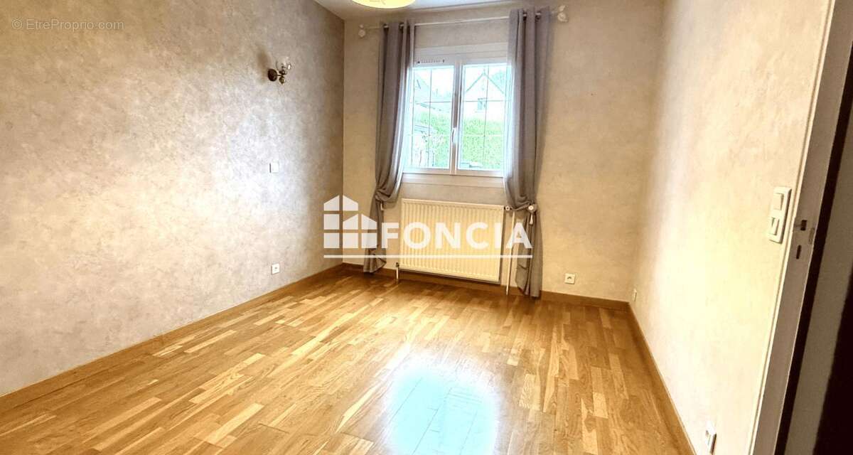 Maison à VILLERS-COTTERETS