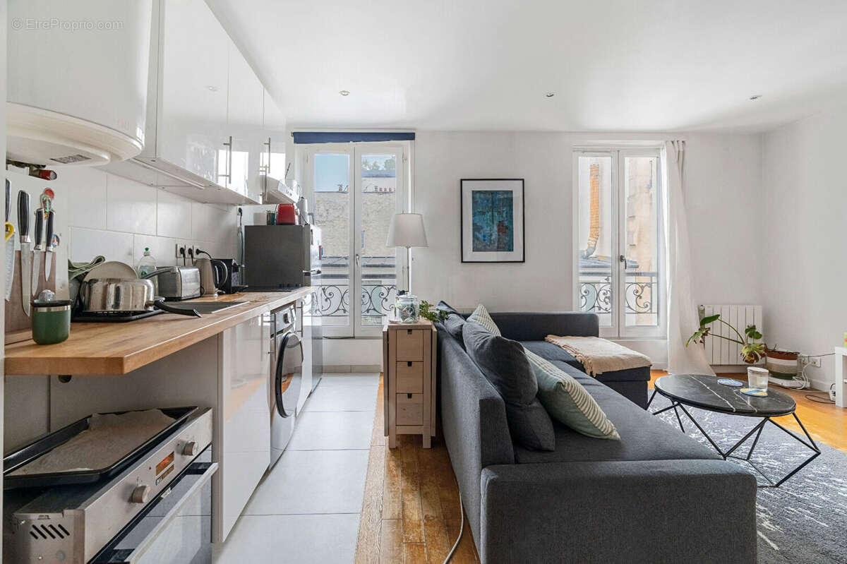 Appartement à PARIS-17E