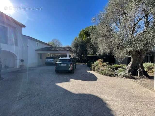 Maison à MOUGINS