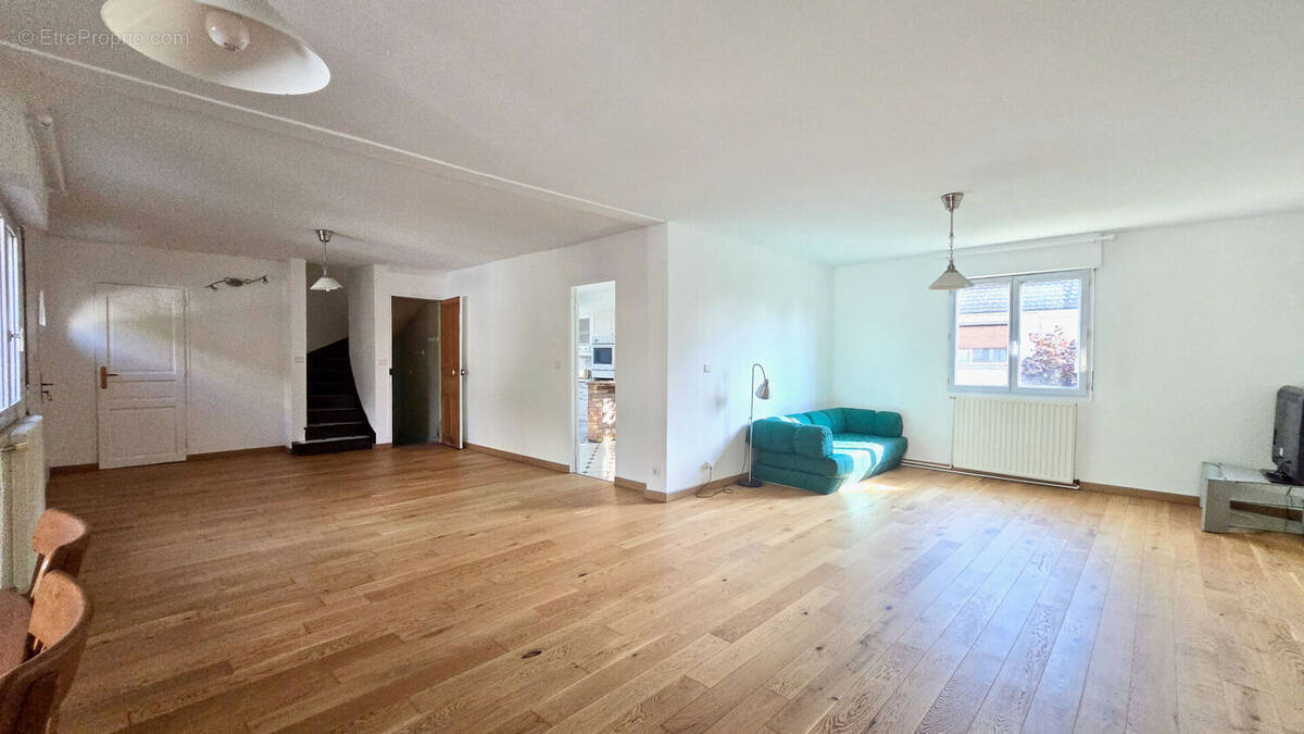 Maison à SAVIGNY-SUR-ORGE