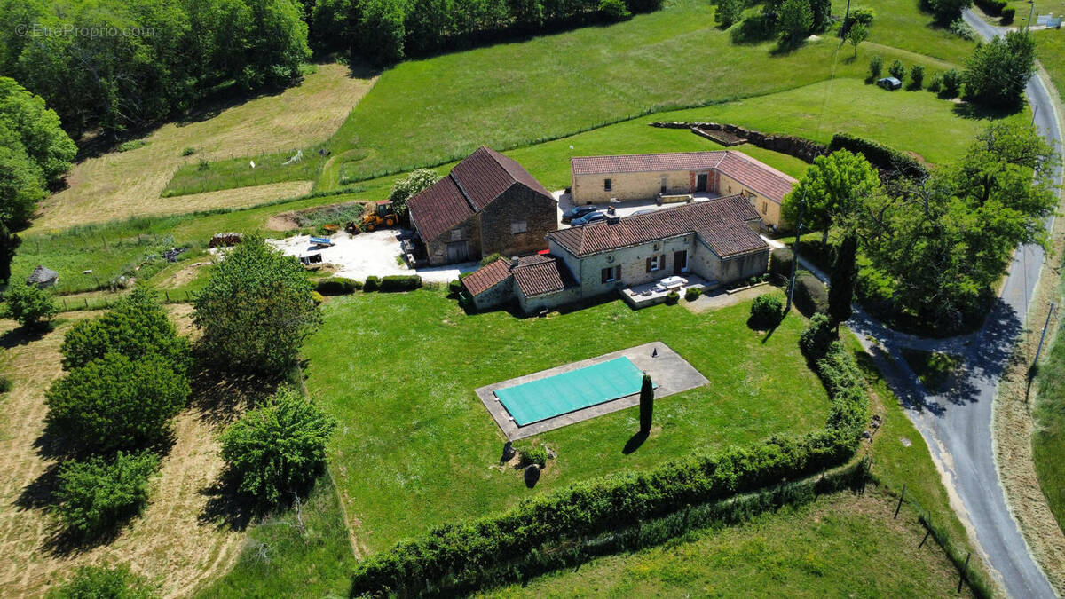 image00015 - Maison à PRAYSSAC