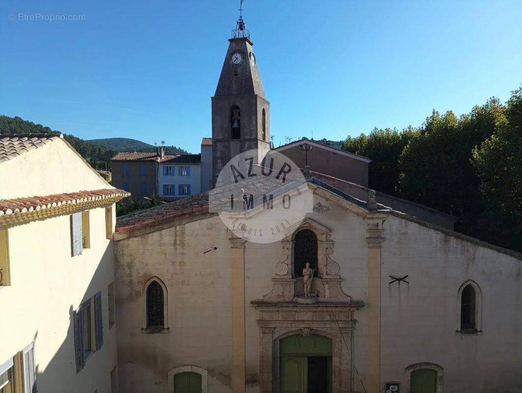 Appartement à SAINT-ZACHARIE