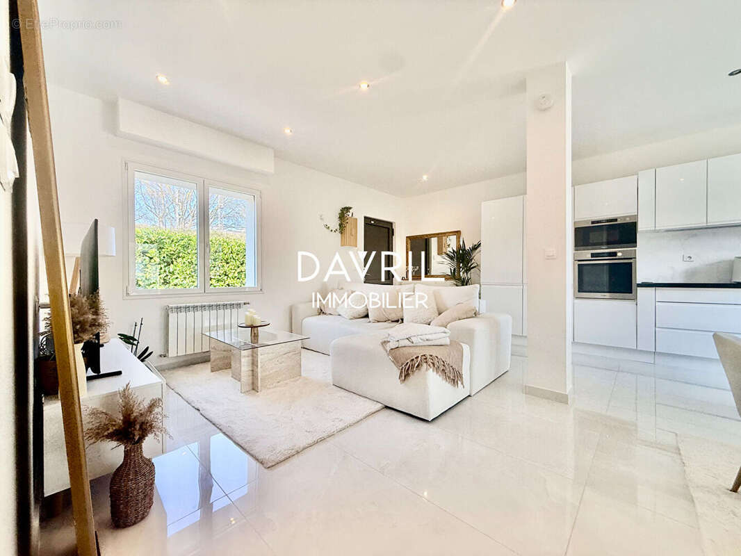 Maison à CONFLANS-SAINTE-HONORINE