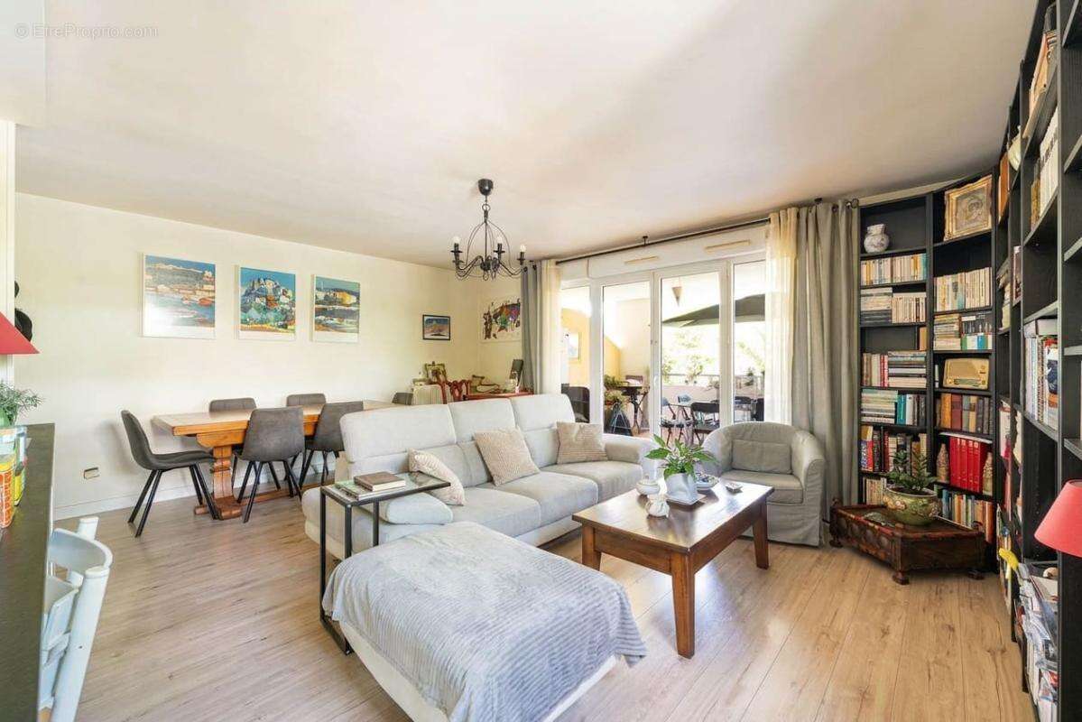 Appartement à MARSEILLE-13E