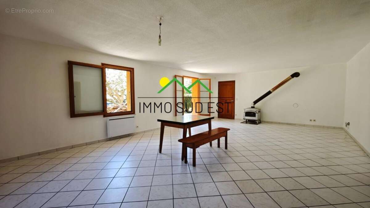 Maison + grange + terrain plat constructible - photo 5