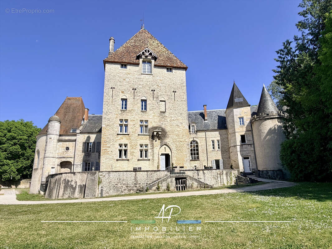 Appartement à BEIRE-LE-CHATEL