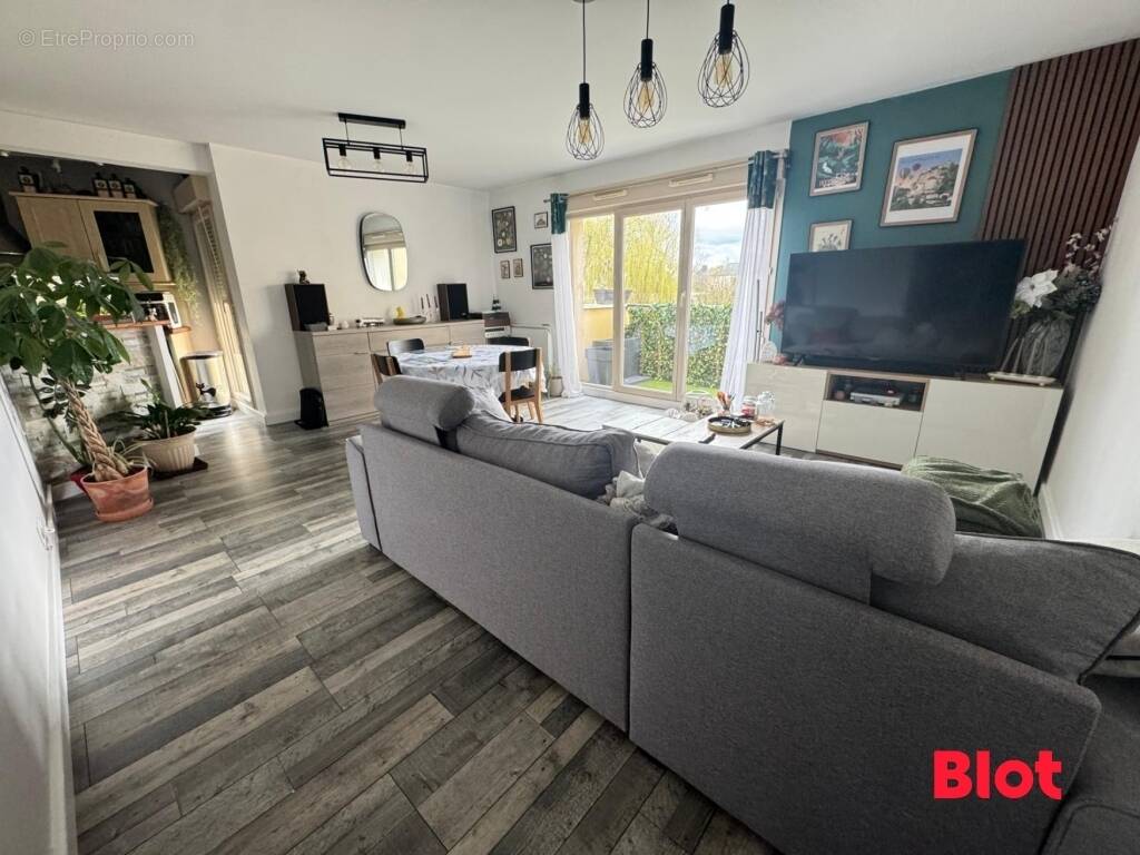 Appartement à SAINT-ARMEL