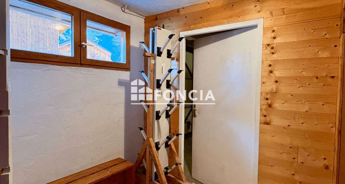 Maison à LES ALLUES