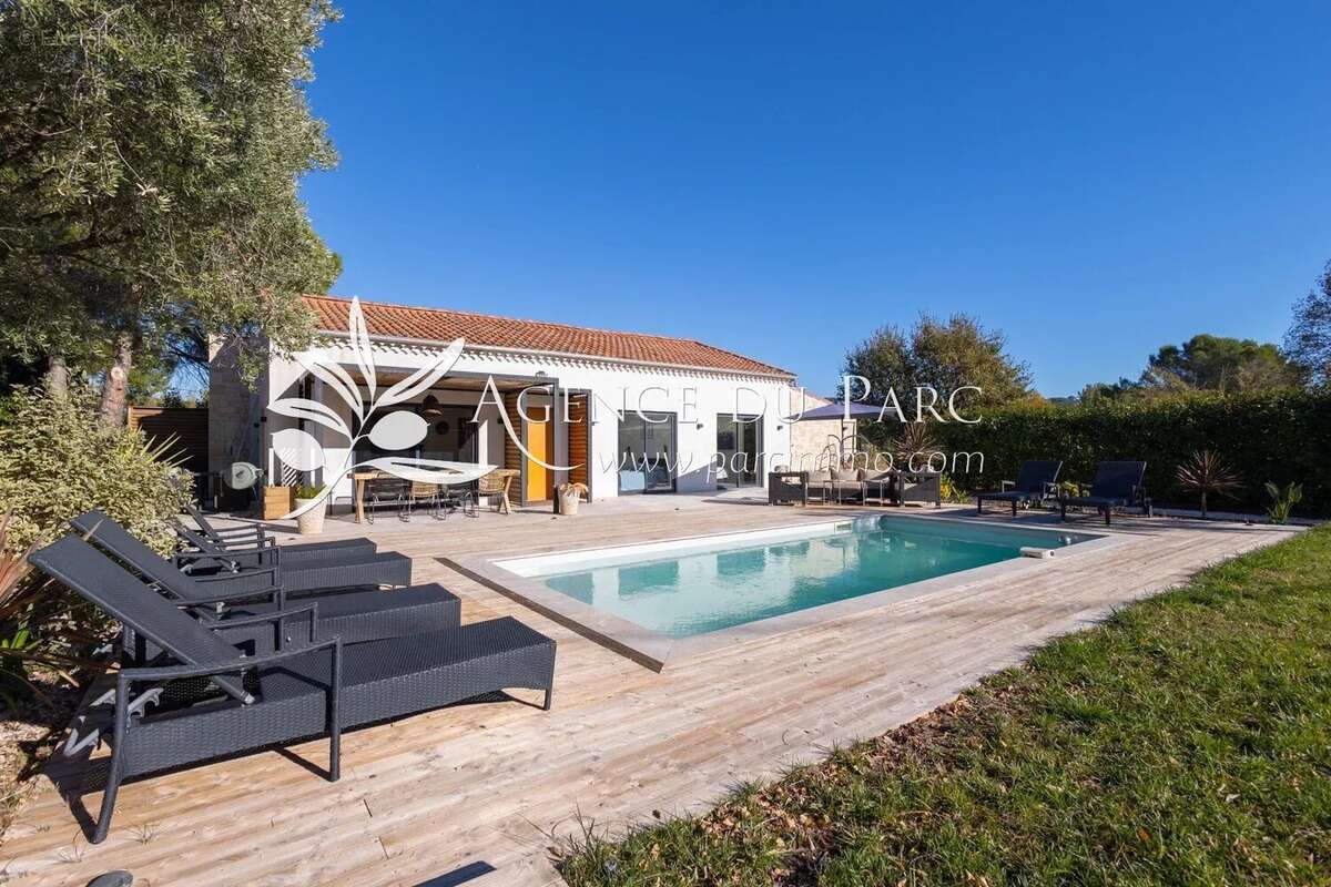 Maison à MOUGINS