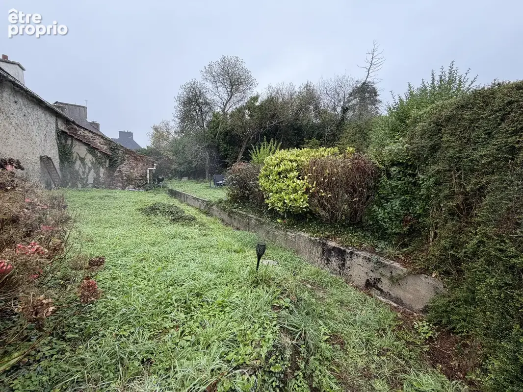 Maison à rénover entièrement avec extension - photo 11