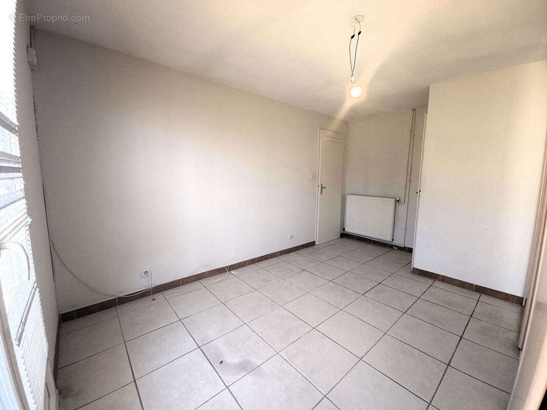 Colomiers - Plain-pied de 142 m², 4 chambres, terrain clos de 1 137 m² - photo 6