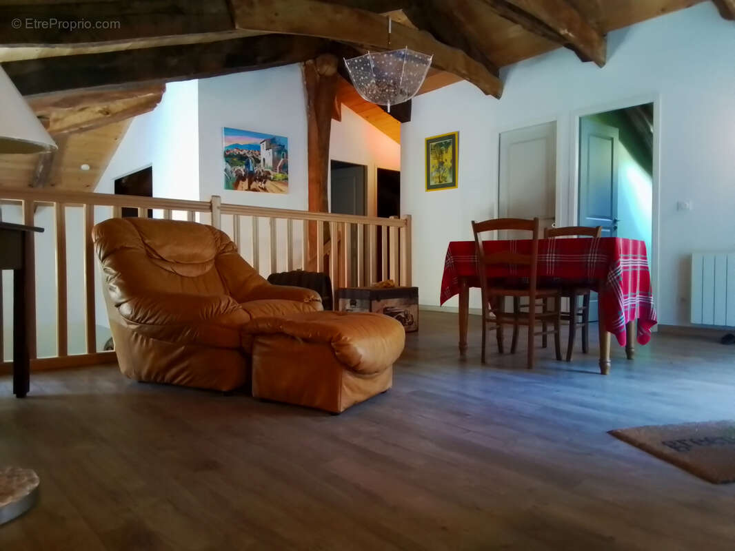 Maison à ANTRAIGUES-SUR-VOLANE