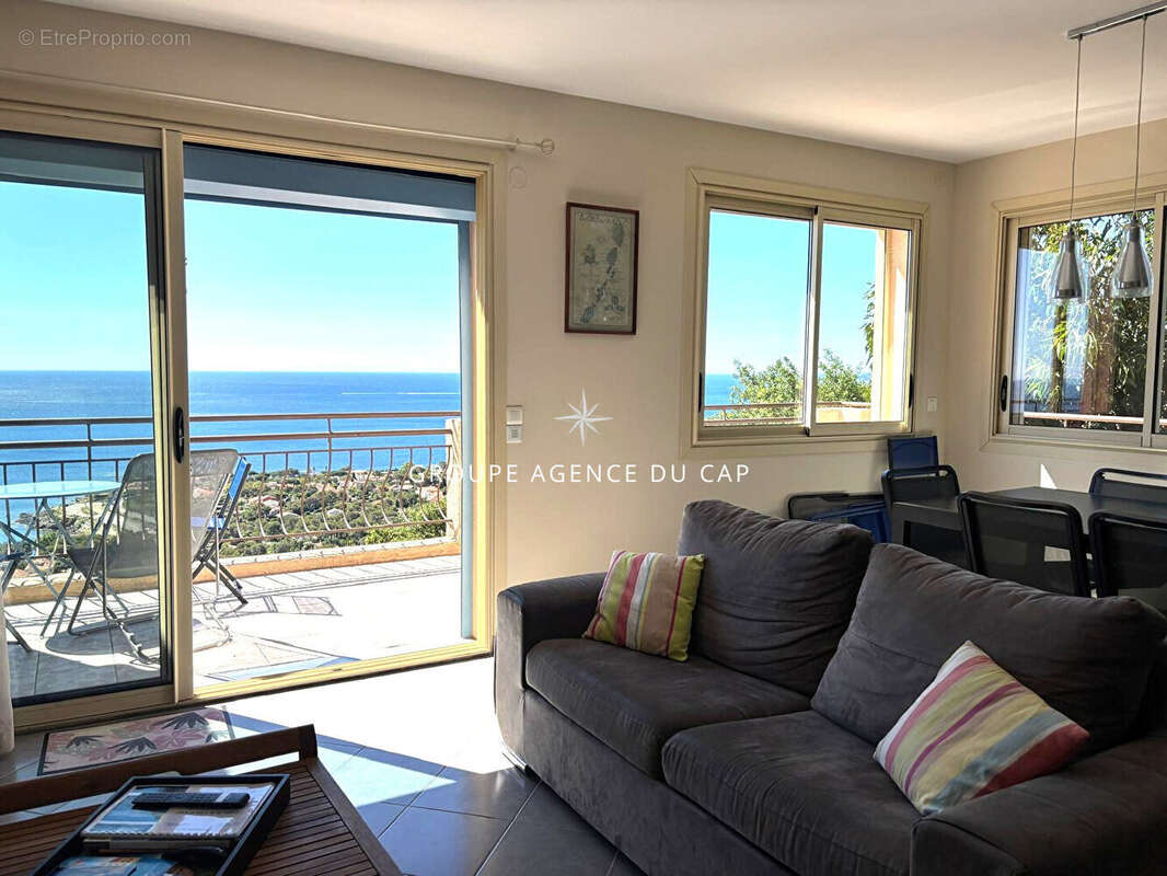 A vendre villa "beaumont" 4 chambres 2 appartements piscine parkings aux issambres - photo 5