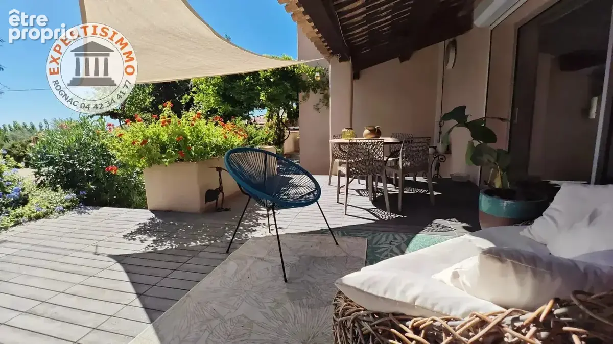 La Fare les oliviers - villa d'architecte  176m² sur 810m² de terrain - photo 3