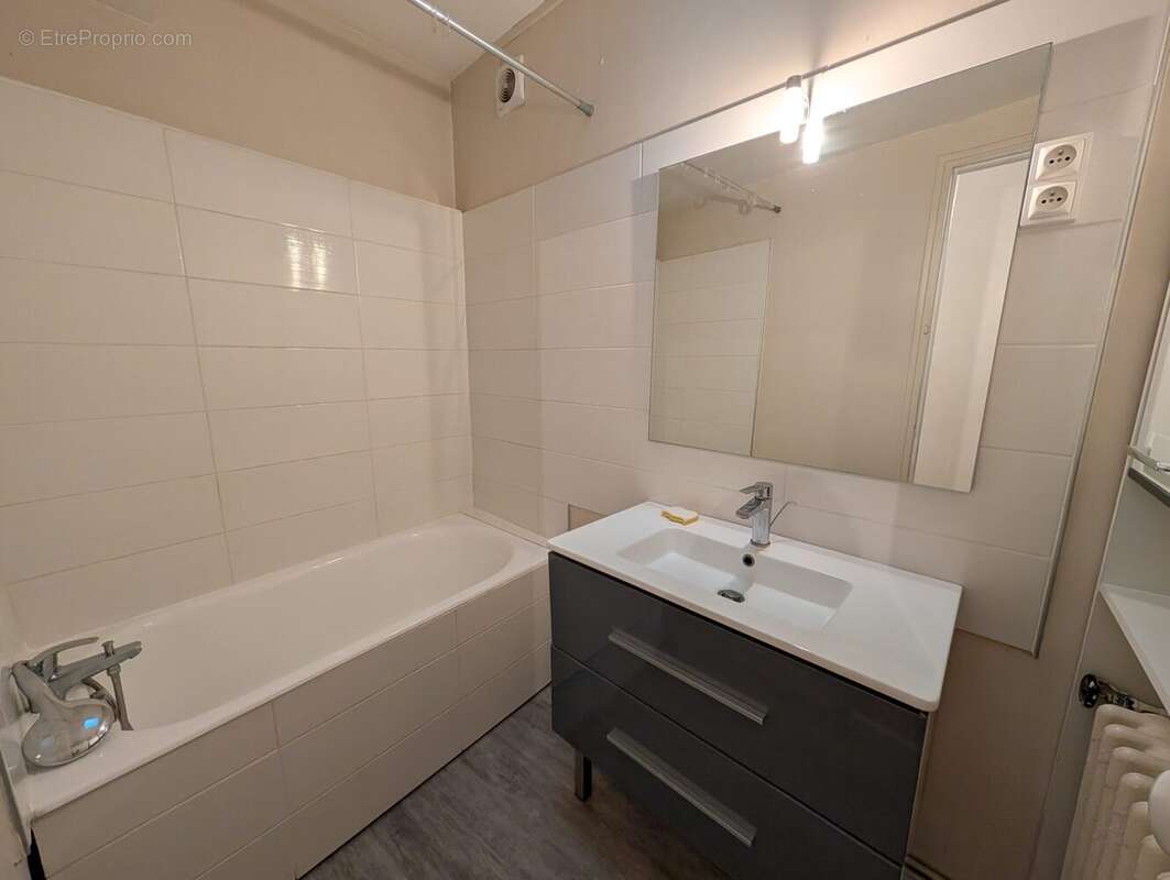 Appartement à VILLEPREUX
