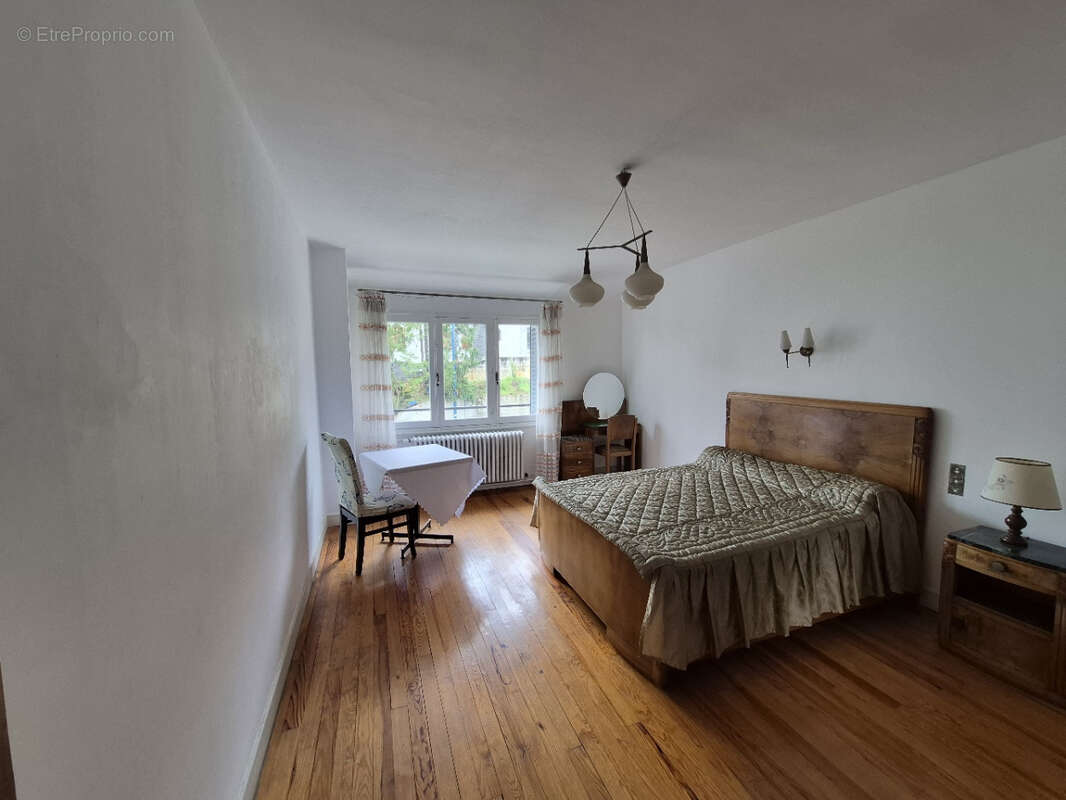 Maison à CLERMONT-FERRAND
