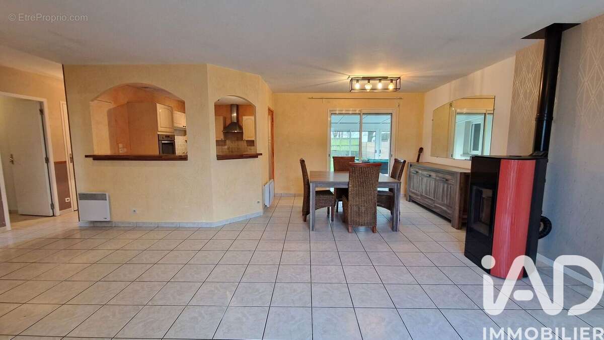 Photo 4 - Maison à SAINT-ETIENNE-DE-MONTLUC