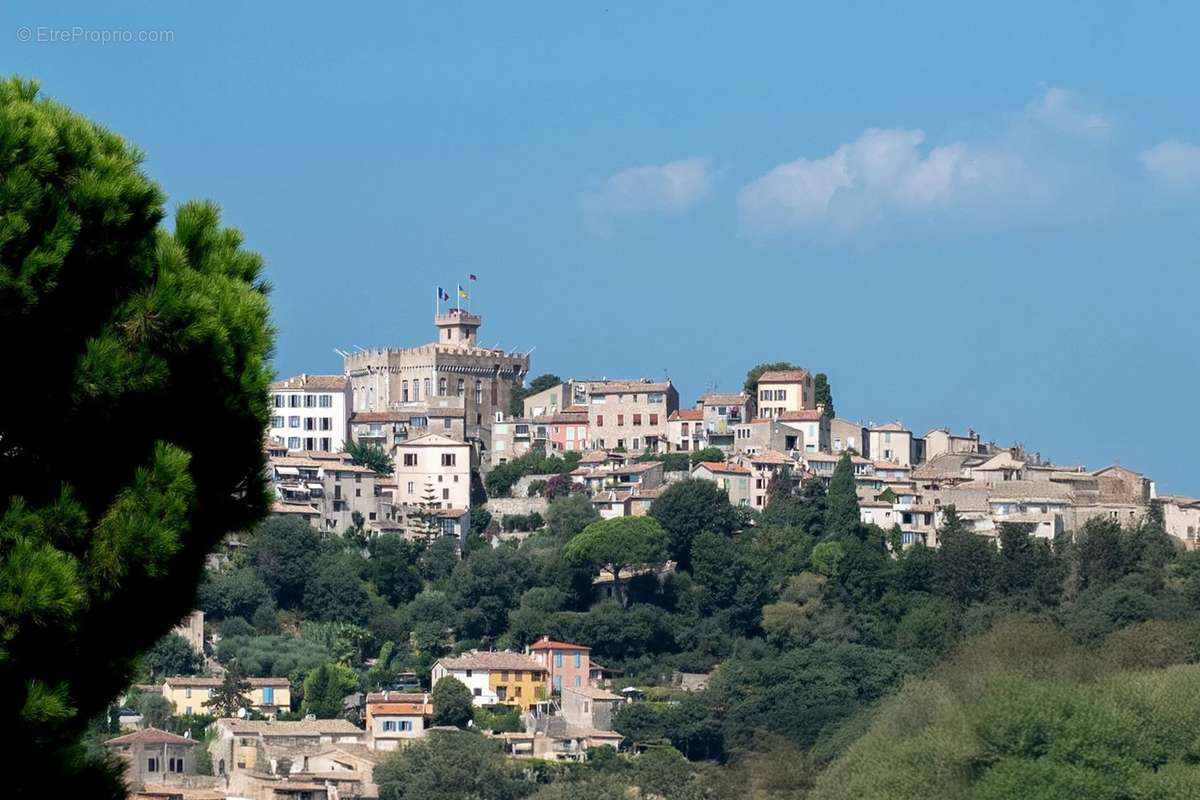 Maison à CAGNES-SUR-MER
