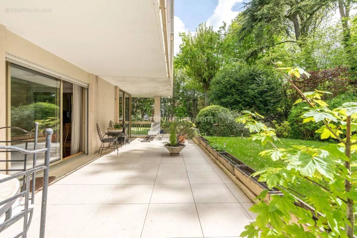 Appartement à NOGENT-SUR-MARNE