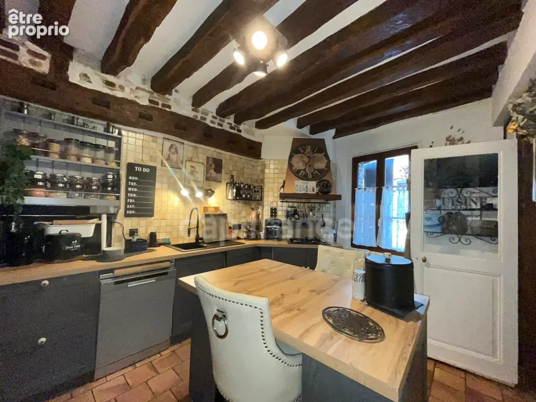 Maison à SAINT-MAURICE-SUR-AVEYRON