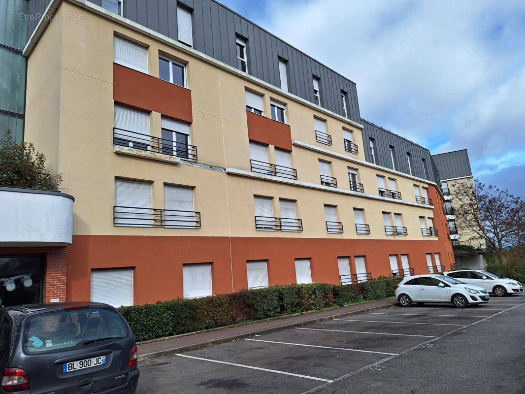 Appartement à SAINT-CYR-L'ECOLE