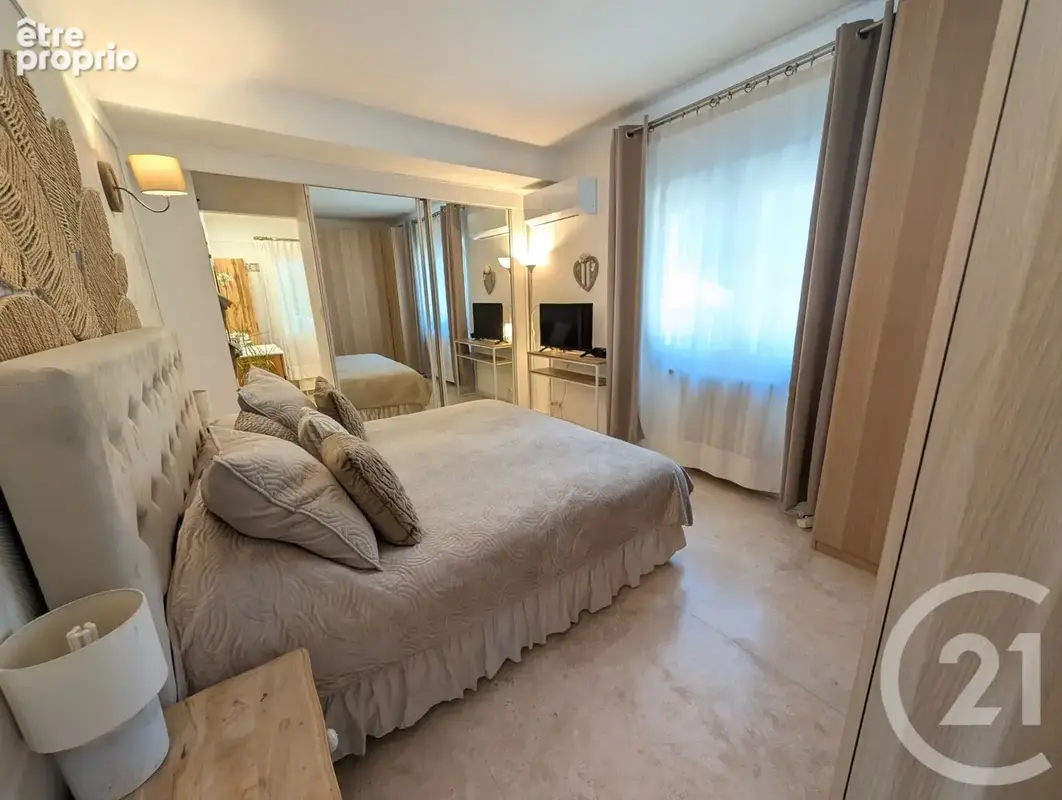 Maison 9 pièces 214 m² à vendre à Roquefort-Les-Pins (06330) - photo 8