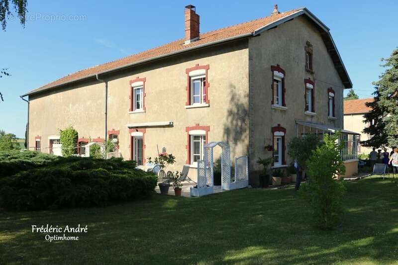 Ensemble immobilier proche de la Belgique et du Luxembourg - photo 3