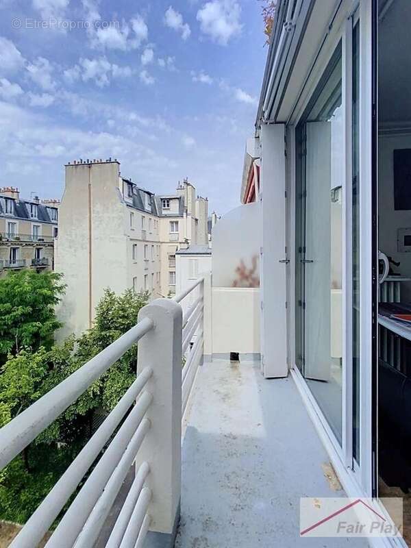 Paris 16? – Village d'Auteuil – Studio de 33 m² avec balcon sur - photo 2