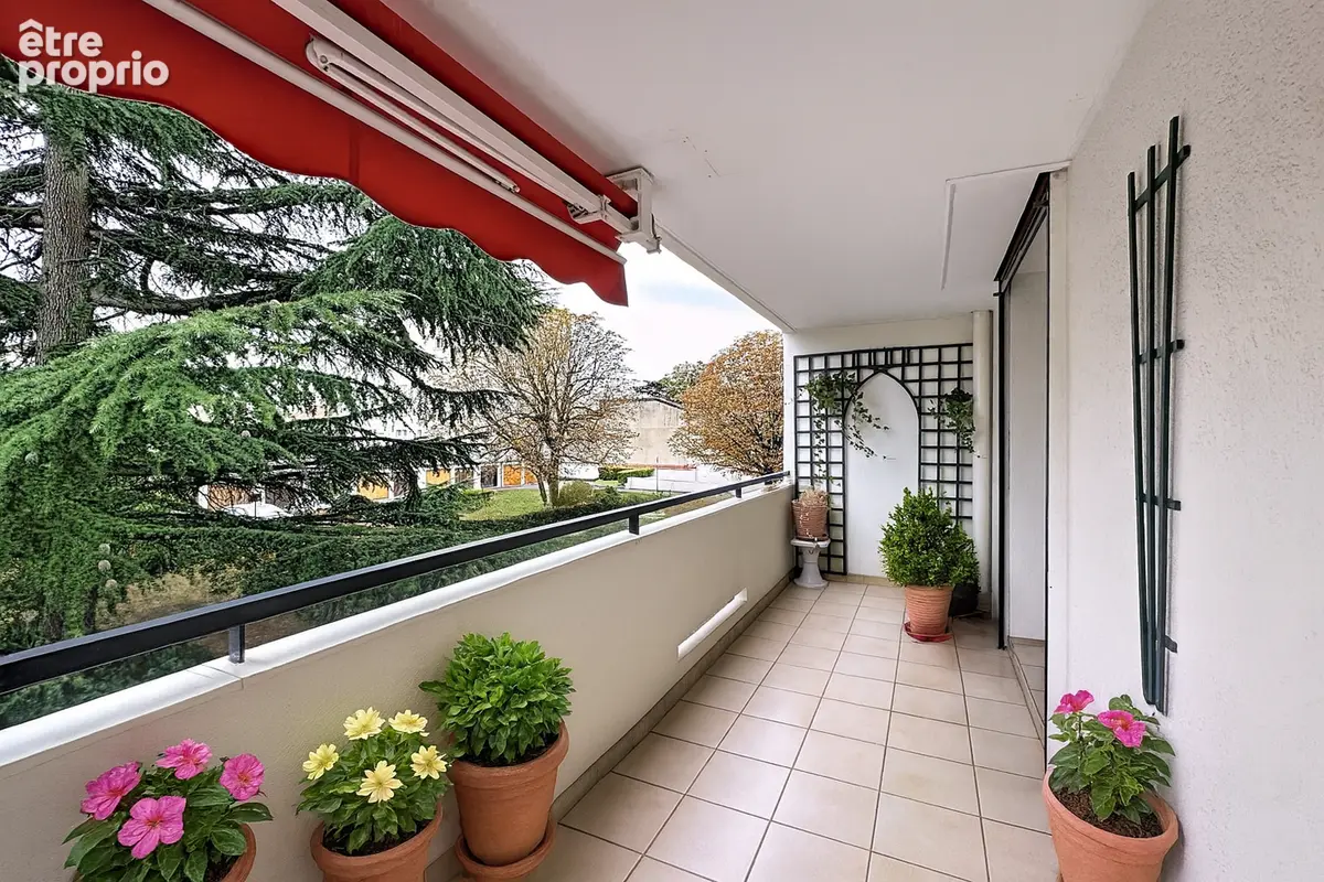 Appartement Saint Maur Des Fosses 5 /6 pièce(s) 97.01 m2 - photo 2