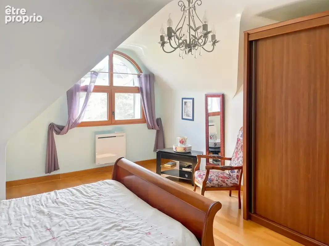 A vendre - Maison 7 pièces (160 m²) lumineuse à PLOUGASTEL DAOULAS  29470 - photo 9