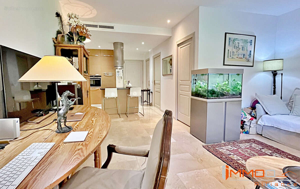 Appartement à THEOULE-SUR-MER