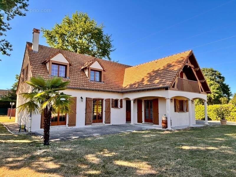 Maison à DRACY-LE-FORT