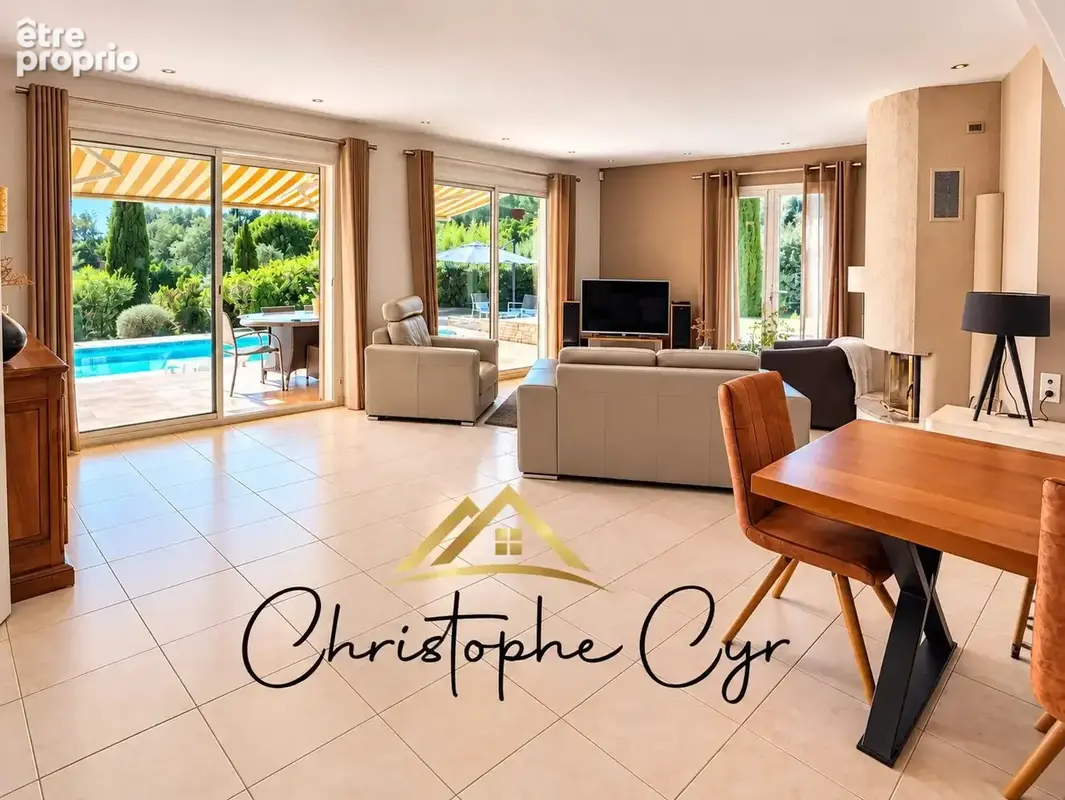 Saint-raphaël – villa avec piscine, environ 150 m², terrain de 1 500 m² - photo 5