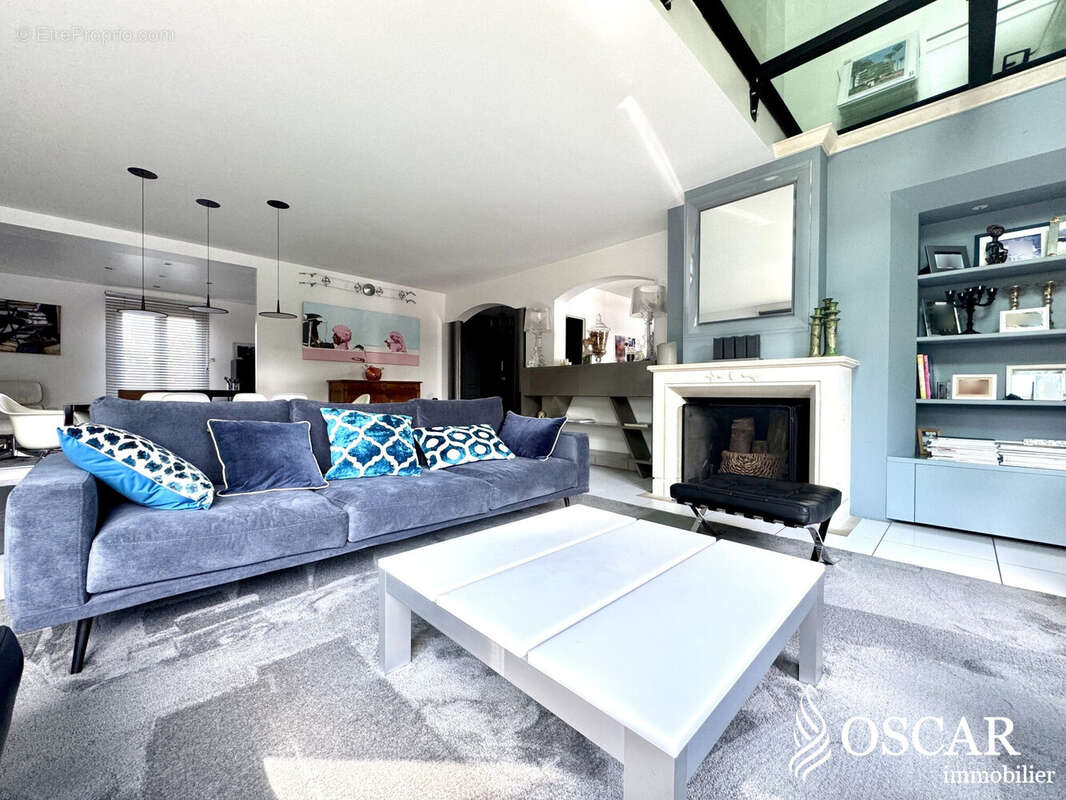 Maison à SAINTE-LUCE-SUR-LOIRE