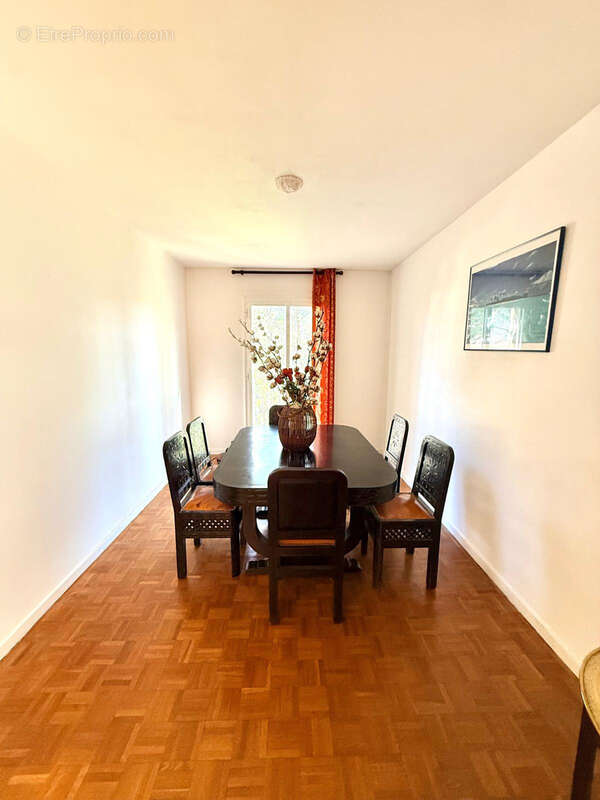 Appartement à MARSEILLE-9E