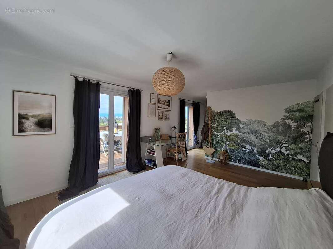 Maison à VETRAZ-MONTHOUX