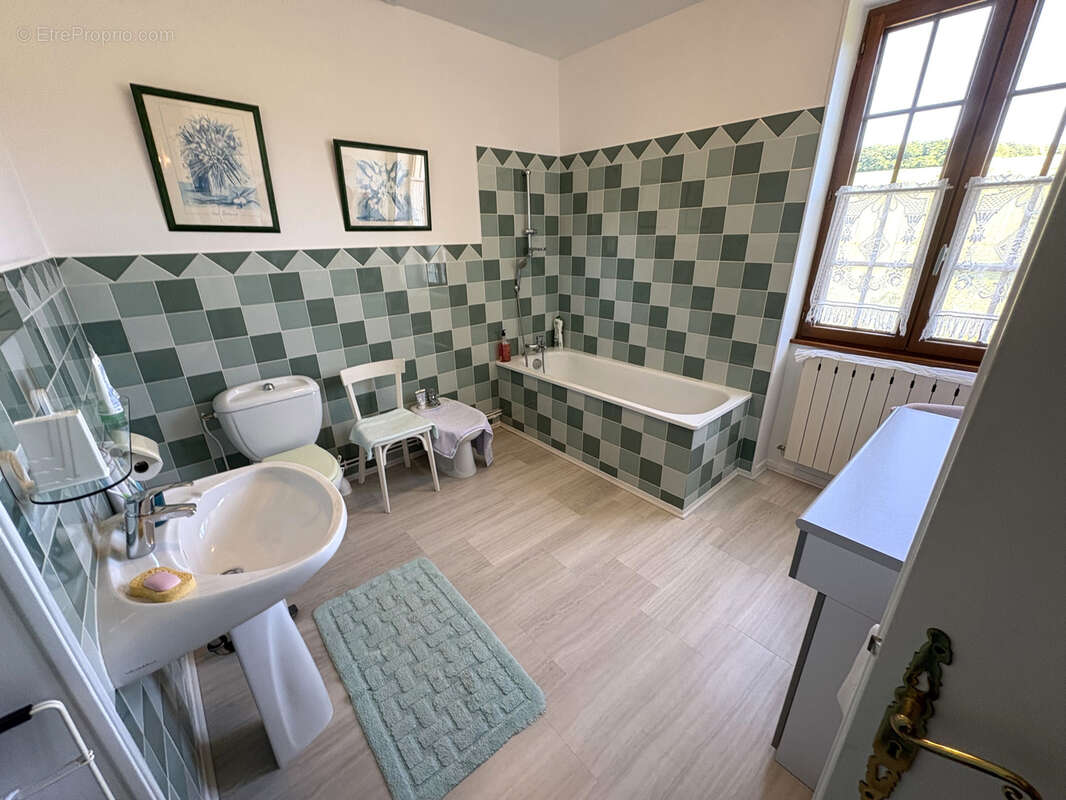 Maison à PREMERY