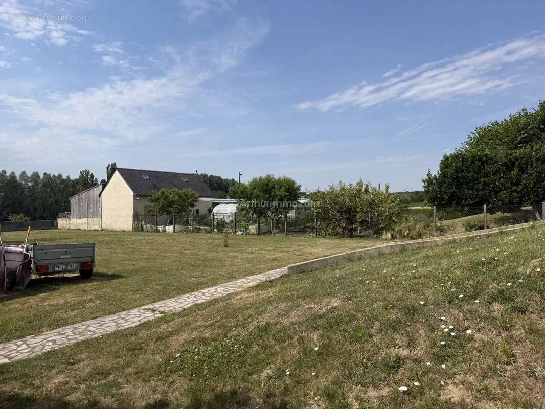 Maison à VOUVRAY-SUR-LOIR