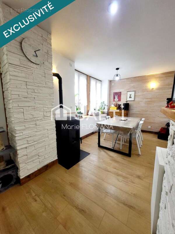 Photo 5 - Maison à VAUX-LES-SAINT-CLAUDE