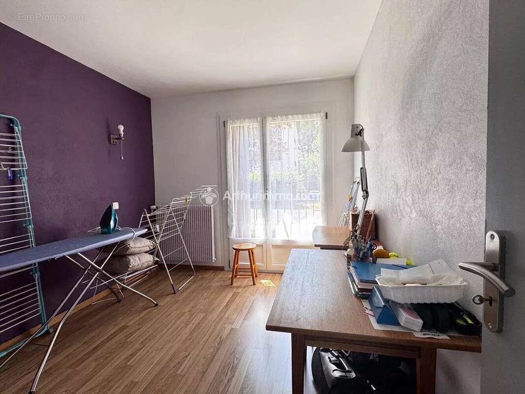 Appartement T4 de 80 m² – Terrasse – 3 chambres – Résidence calme – Gare à pied - photo 6