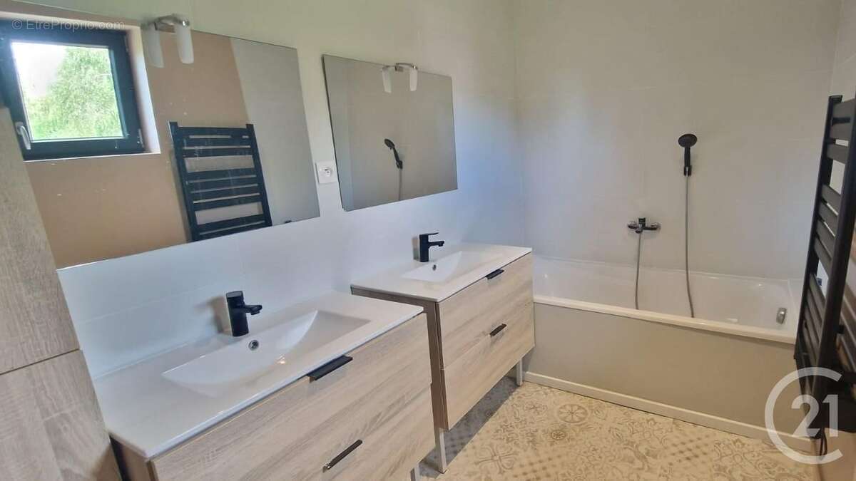 Maison à MESSIMY-SUR-SAONE