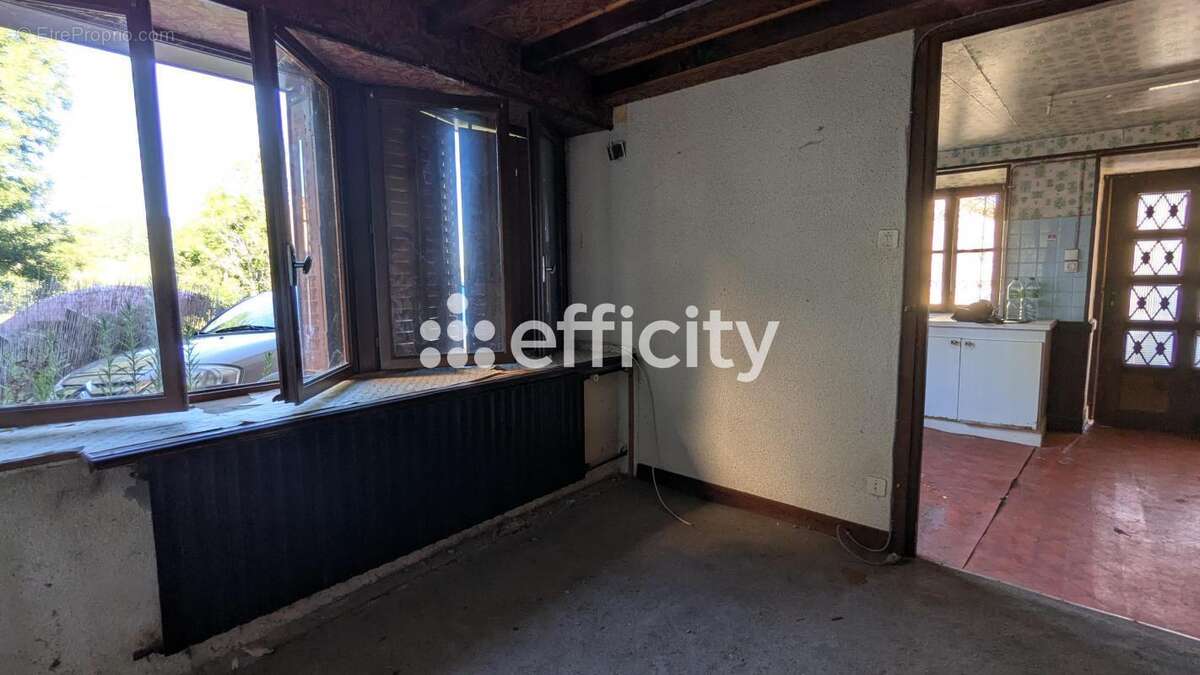 Maison à SAINT-REMY-SUR-DUROLLE