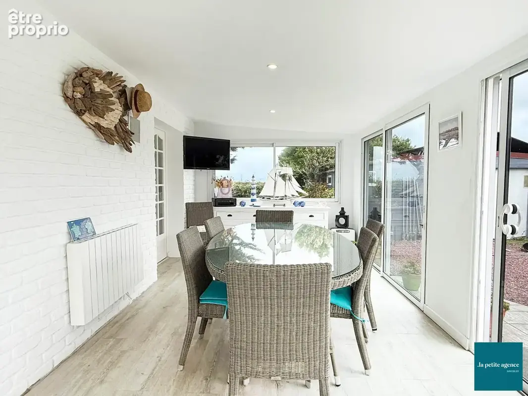 Maison 3 pièces 90 m² à vendre à Tonneville (50460) - photo 6