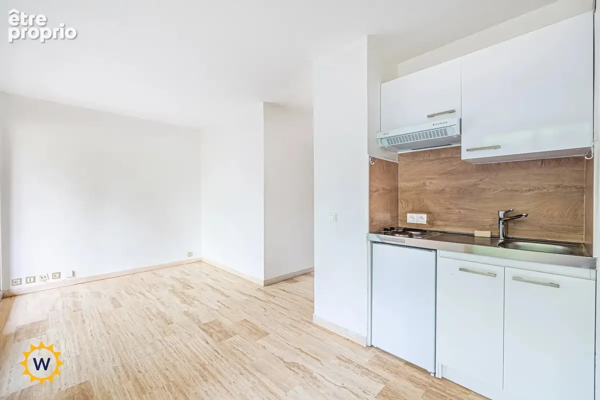 NICE OUEST BOSQUETS / STUDIO de 21 m2 avec Balcon, vue verdure ! idéal investissement locatif ! A 5 min. de la promenade des ang - photo 4