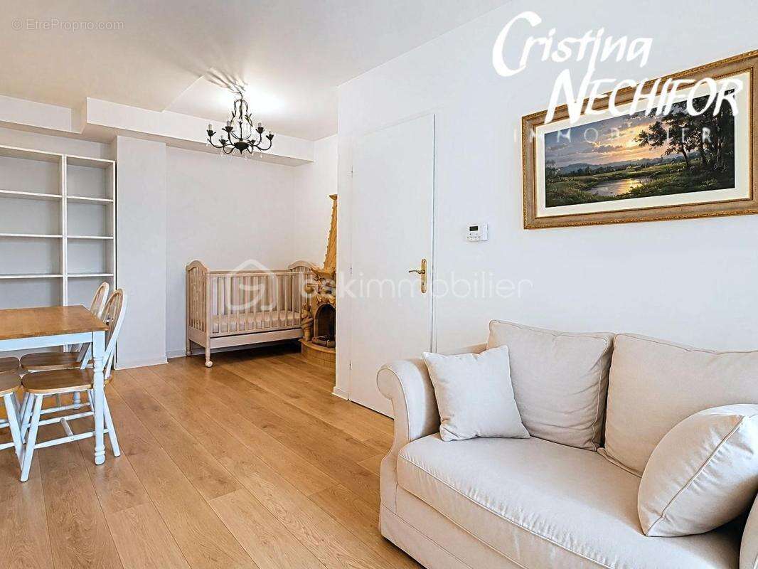 Appartement à SERRIS
